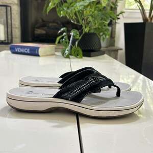 Clarks Women's Brinkley Jazz Sandals, Black Size 6